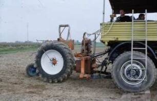 Fotografie: Antriebs- und Anbausystem, Rad, Bodendruck, Feldtest, Messtechnik
