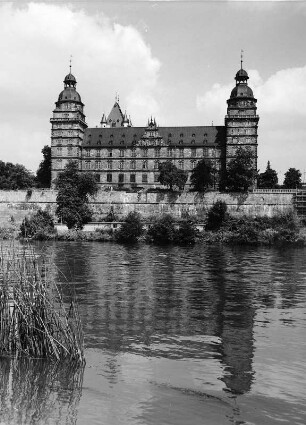 Aschaffenburg. Schloss Johannisburg (1606-1614; G. Ridinger)