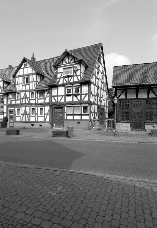 Wohnhaus; Helsa, Berliner Straße 9