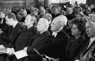Freiburg: Ludwigskirche, Ehrengäste beim Eröffnungsgottesdienst