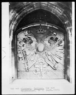 Tor mit Reichsadler