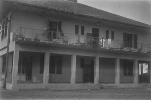 Deutsches Konsulat : Blick auf die Rückseite des deutschen Konsulates in Monrovia.