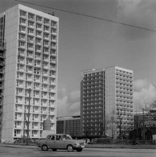 Dresden. Appartementhochhäuser am Leninplatz