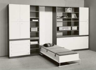 Anbauwand (Modell 72) mit integrierter Liege
