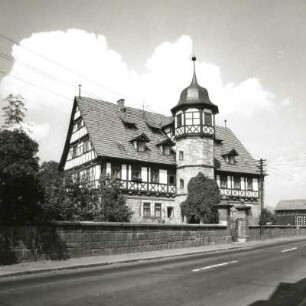 Wasungen Kr. Meiningen. Marschalksches Damenstift. 1596. Ansicht von Südost