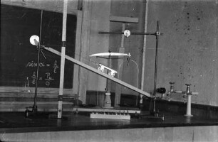Apparaturen aus der Betriebssschule, Foto 1955