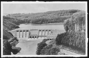 Kriebstein. Talsperre, Sperrmauer