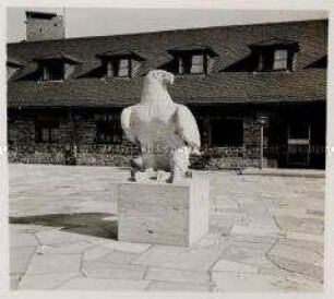 Schleiden, NS-Ordensburg Vogelsang, Bildhauer Professor Willy Meller, Figur "Adler"