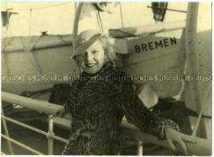 Sopranistin Martha Eggert an Bord des Hochseepassagierdampfers "Bremen"