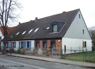 Wohnhaus & Kolonistenhaus; Berlin, Spandau