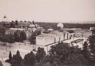Ausstellungspalast an der Stübelallee : Dresden, Blick vom Turm der Ehrlichschen Gestiftskirche, links Ausstellungspalast, rechts Kunstausstellungsgebäude, dahinter Kugelhaus, am Horizont die Babisnauer Pappel und die Goldene Höhe