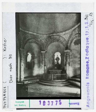 Puypéroux: Kirche, Chor, Inneres nach Nordosten