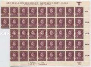 Unvollständiger Bogen mit 42 Briefmarken zu 30 Zloty aus dem Generalgouvernement mit einem Porträt von Hans Boner