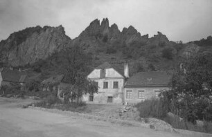 Dürnstein: ausgefranster Bergrücken