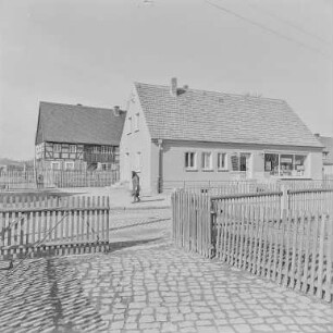 Kleinbautzen : Malschwitz. Lebensmittelgeschäft. Straßenansicht