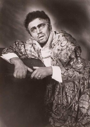 Bernd Aldenhoff als Othello in der gleichnamigen Oper von Giuseppe Verdi. Staatsoper Dresden, Neueinstudierung 25.07.1950
