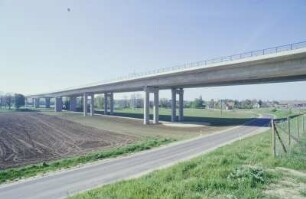 Saalebrücke Schkortleben