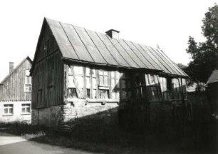 Hermsgrün-Wohlbach, Obere Dorfstraße 10. Ehemaliges Wohnstallhaus