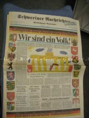 Regionale Tageszeitung "Schweriner Nachrichten" zum Tag der Vereinigung der beiden deutschen Staaten am 3. Oktober 1990