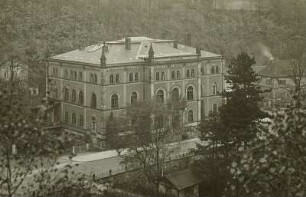 Tharandt. Hauptgebäude der Fachrichtung Forstwissenschaften an der TU Dresden (Fakultät Umweltwissenschaften), Pienner Straße 8. Außenansicht
