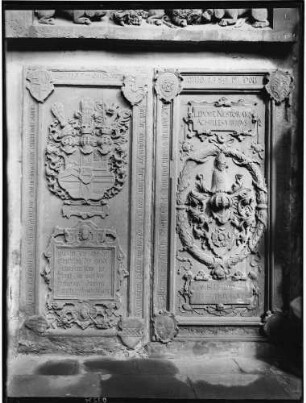 Wertheim Evangelische Stiftstkirche Chor Löwensteinsche Grabkapelle Grabplatte Johann I. von Wertheim (gestorben 1407) mit seinen beiden Ehefrauen