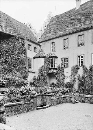 Trebsen. Schloss. Ostecke im Schloßhof