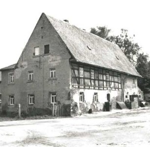 Colditz-Thumirnicht, Thumirnichter Platz 11. Dreiseithof (1790). Wohnstallhaus. Straßenansicht