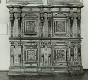 Aktenschrank mit Intarsien
