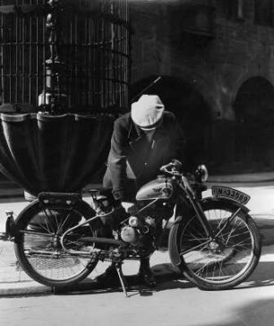 Halt mit Wanderer-Motorrad in Nürnberg