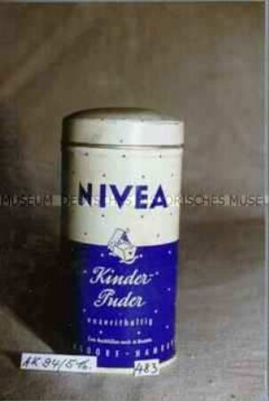 Blechdose für "NIVEA Kinder-Puder"