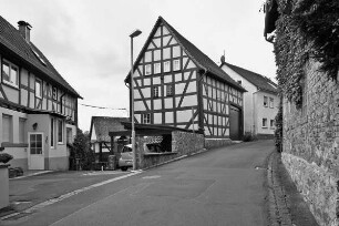 Biebertal, Schloßstraße