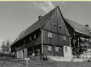 Neustadt-Polenz in Sachsen, Wohnstallhaus : Neustadt-Polenz in Sachsen. Wohnstallhaus (2. Hälfte 18. Jahrhundert), Polenztalstraße 52. Straßenansicht