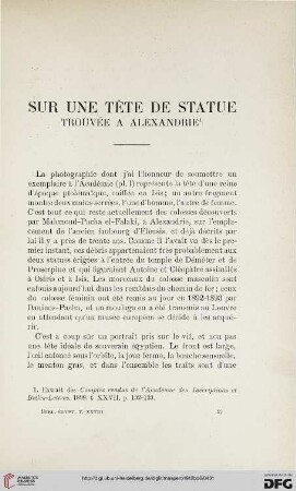 Sur une tête de statue trouvée à Alexandrie