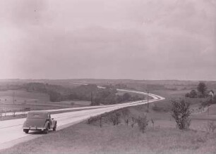 Reichsautobahn Dresden-Chemnitz im Tal der Großen Striegis unterhalb von Pappendorf, Blick in Richtung Chemnitz