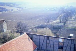 Blick vom Kirchturm auf den Dorfrand