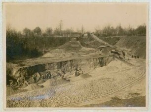 Foto der Kiesgewinnung für Betonbauten bei der Napoleoninsel