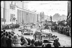 Rückkehr der Olympia-Sportler aus Rom, 13.09.1960. SW-Foto © Kurt Schwarz.