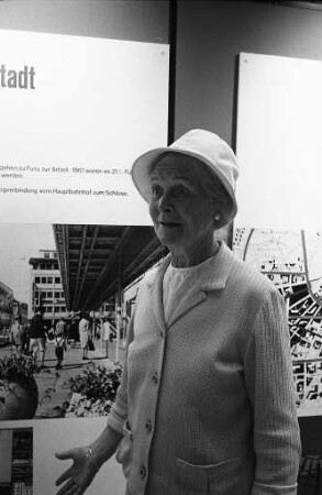 Besuch der norwegischen Publizistin Audhild Krohn in Karlsruhe.