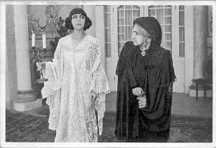Asta Nielsen als Schulreiterin Wanda Petri im Stummfilm "Das Feuer" von Urban Gad. PAGU-Film Berlin, 1914