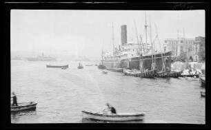 Schiffe im Hafen
