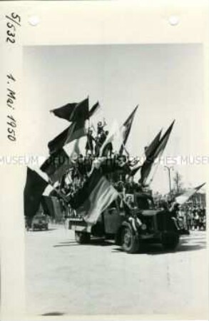 Sportler auf der Berliner Maidemonstration 1950