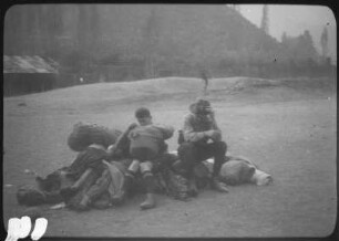 Jungen bei einer Rast (Lateinamerika-Aufenthalte 1928/1942 – 1. Chile 1928)