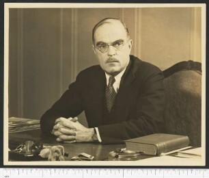 Porträtaufnahme Thornton Wilder
