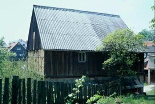 Scheune in einem Garten