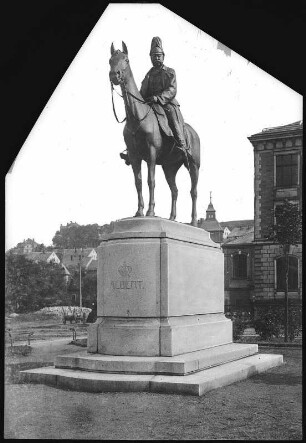 Aue. König - Albert - Denkmal am ehem. Ernst-Geßner-Platz (heute Postplatz)