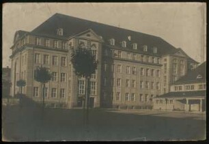 Öffentliches Gebäude (?): Perspektivische Ansicht