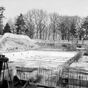 Hallenbad Bad Oldesloe: Konrad-Adenauer-Ring: Baustelle des Schwimmbeckens