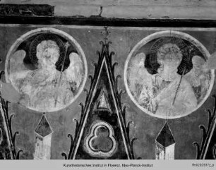 Gewölbedekoration : Ausmalung der Galerien : Wimpergarkaden und östliche Apostelgruppe