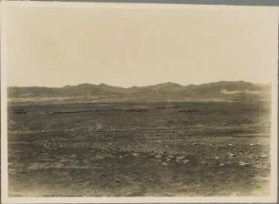 Cerro Rico vom Wege Potosí - La Lava aus gesehen. Intrusionsberge und Moränen über Punafläche