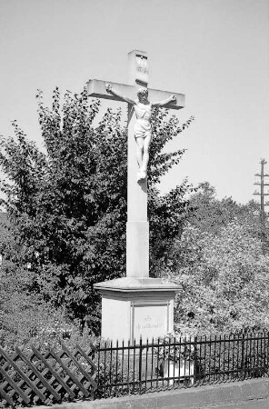 Wegekreuz (Wegekreuz); Nüsttal, Karl-Remmert-Straße 1